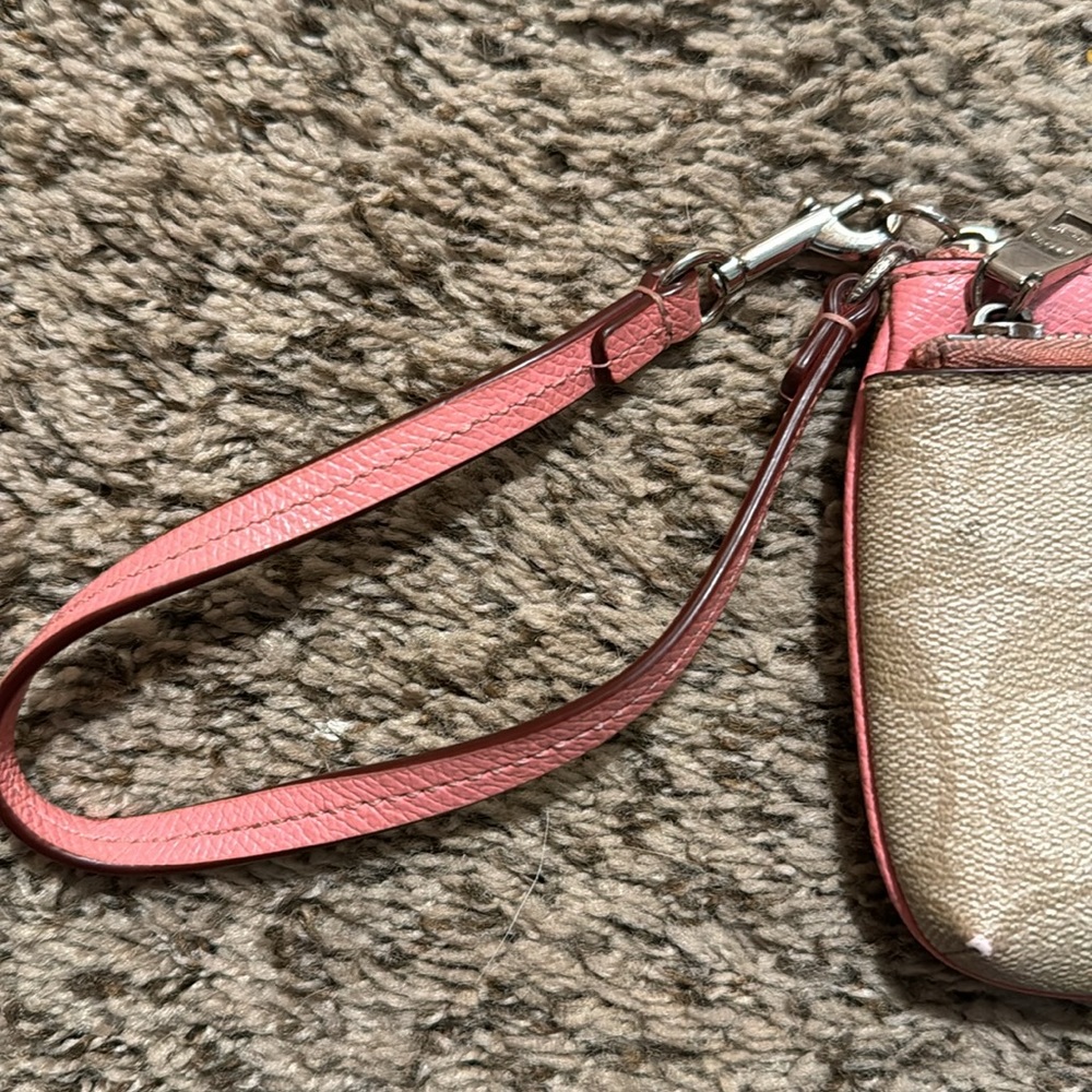Pink Coach Wrislet - Picture 3 of 4
